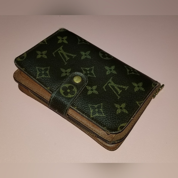 LOUIS VUITTON MONOGRAM ZIPPER BIFOLD WALLET SP0084 - Picture 5 of 16